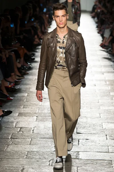 Look 6